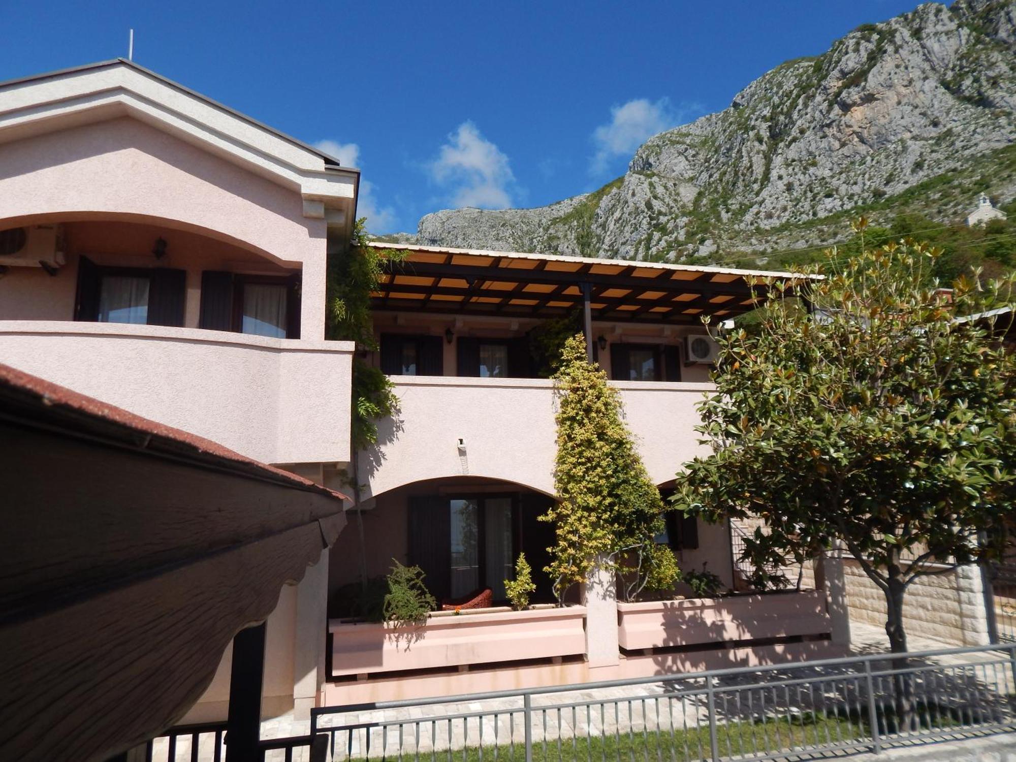 Apartmani Zona Sveti Stefan Exterior photo