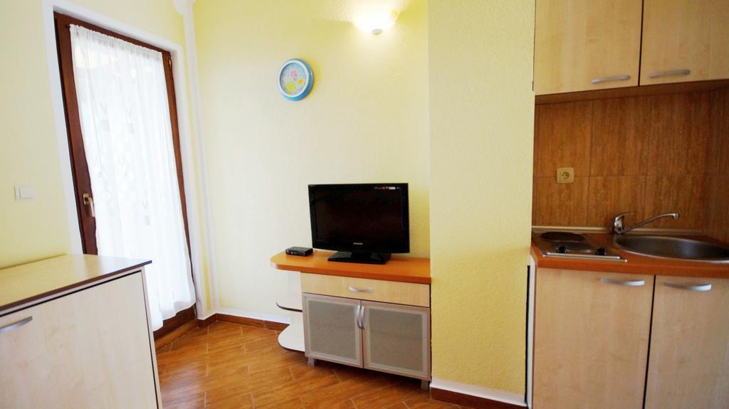 Apartmani Zona Sveti Stefan Exterior photo