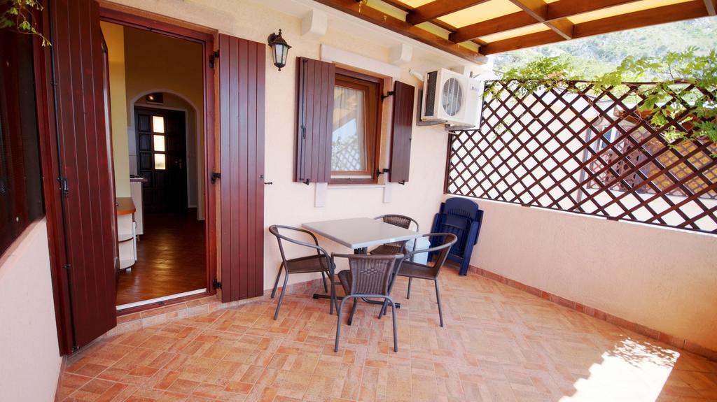 Apartmani Zona Sveti Stefan Exterior photo