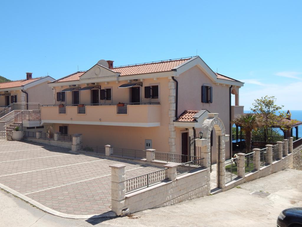 Apartmani Zona Sveti Stefan Exterior photo